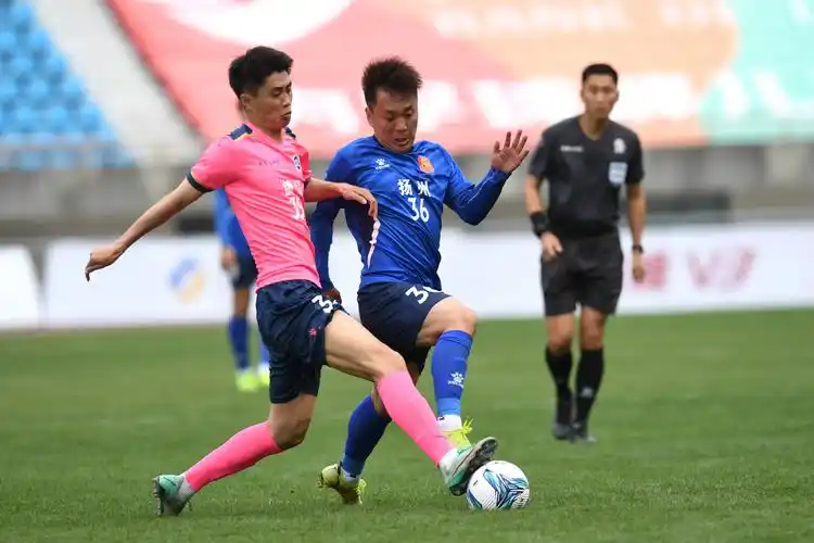 欧冠对决：RB莱比锡 VS 曼联